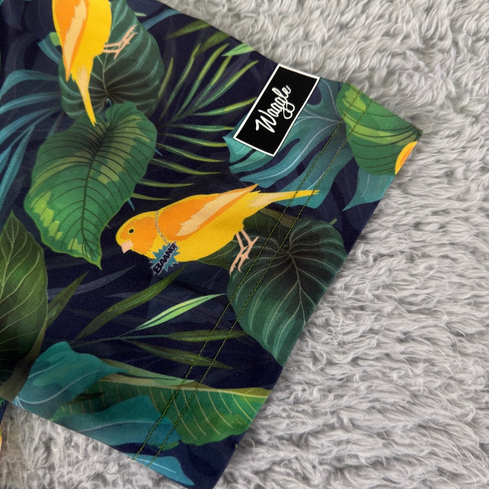 Waggle Mens Golf‎ Polo Shirt Medium Tropical Bird Leaf Performance Stretch - Picture 3 of 9